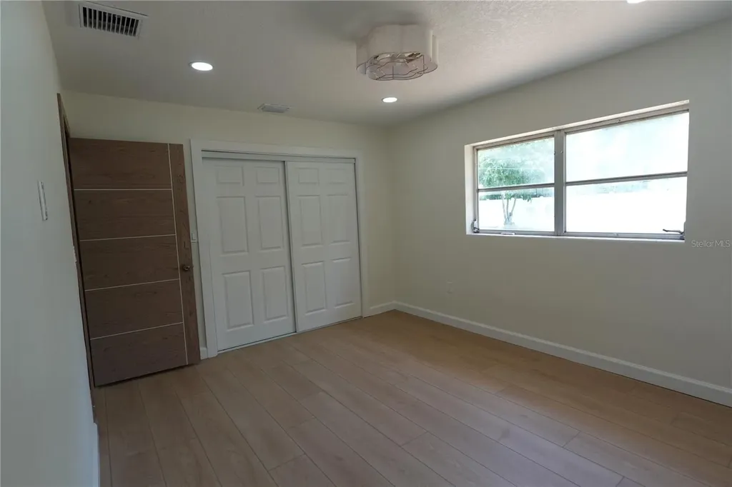 5 S Hercules Avenue Clearwater FL 33765