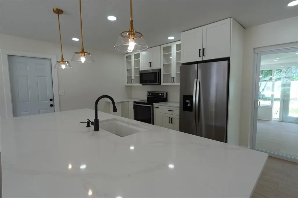 5 S Hercules Avenue Clearwater FL 33765