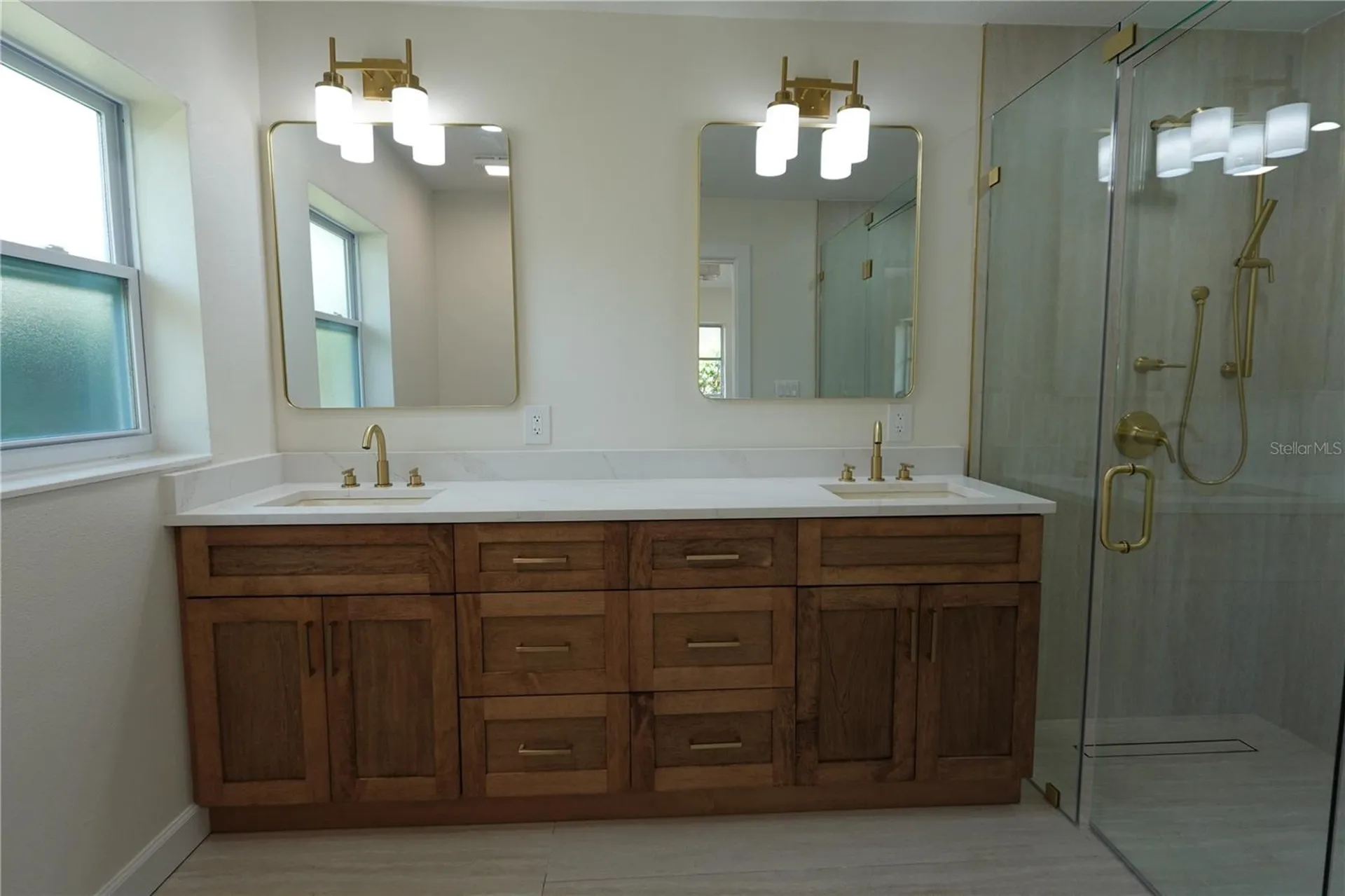 5 S Hercules Avenue Clearwater FL 33765