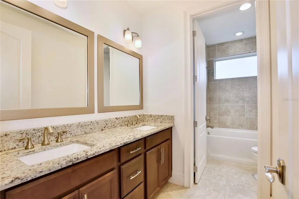10822 Mobberley Circle Orlando FL 32832