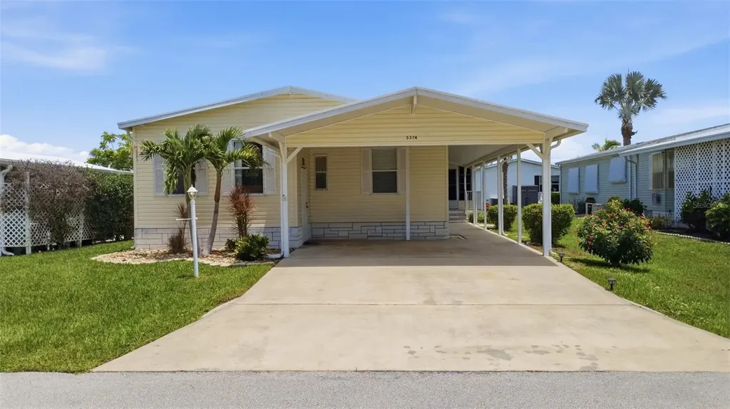 5374 Hammerstone Court Micco FL 32976