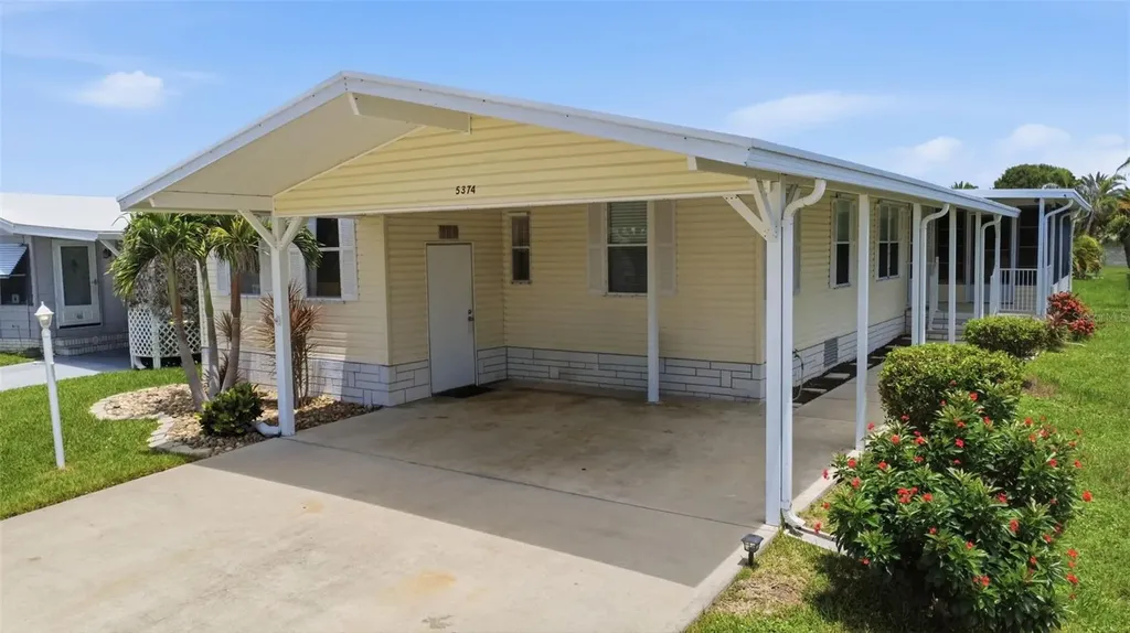 5374 Hammerstone Court Micco FL 32976