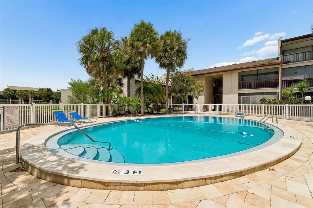 3841 S Lake Drive Tampa FL 33614