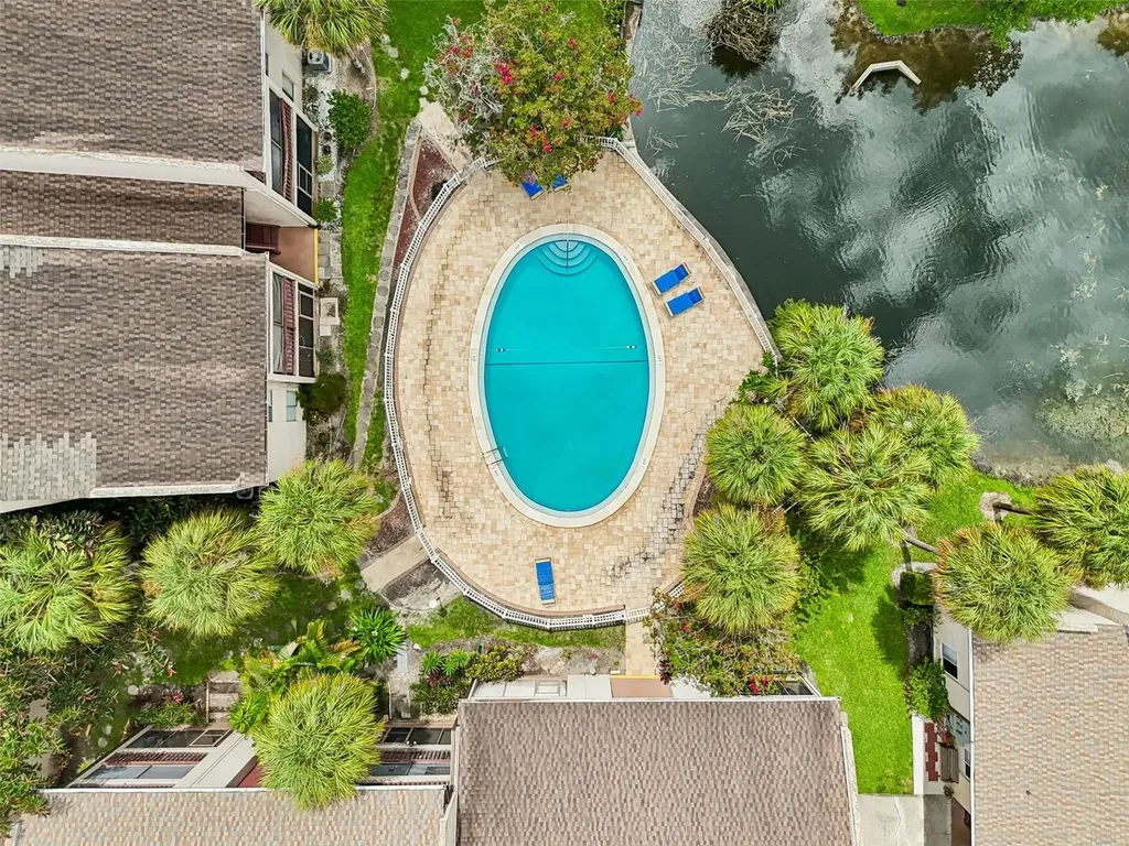 3841 S Lake Drive Tampa FL 33614