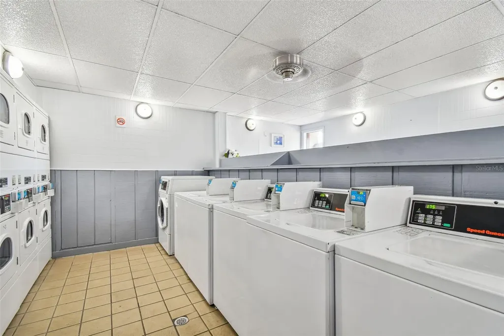 3841 S Lake Drive Tampa FL 33614
