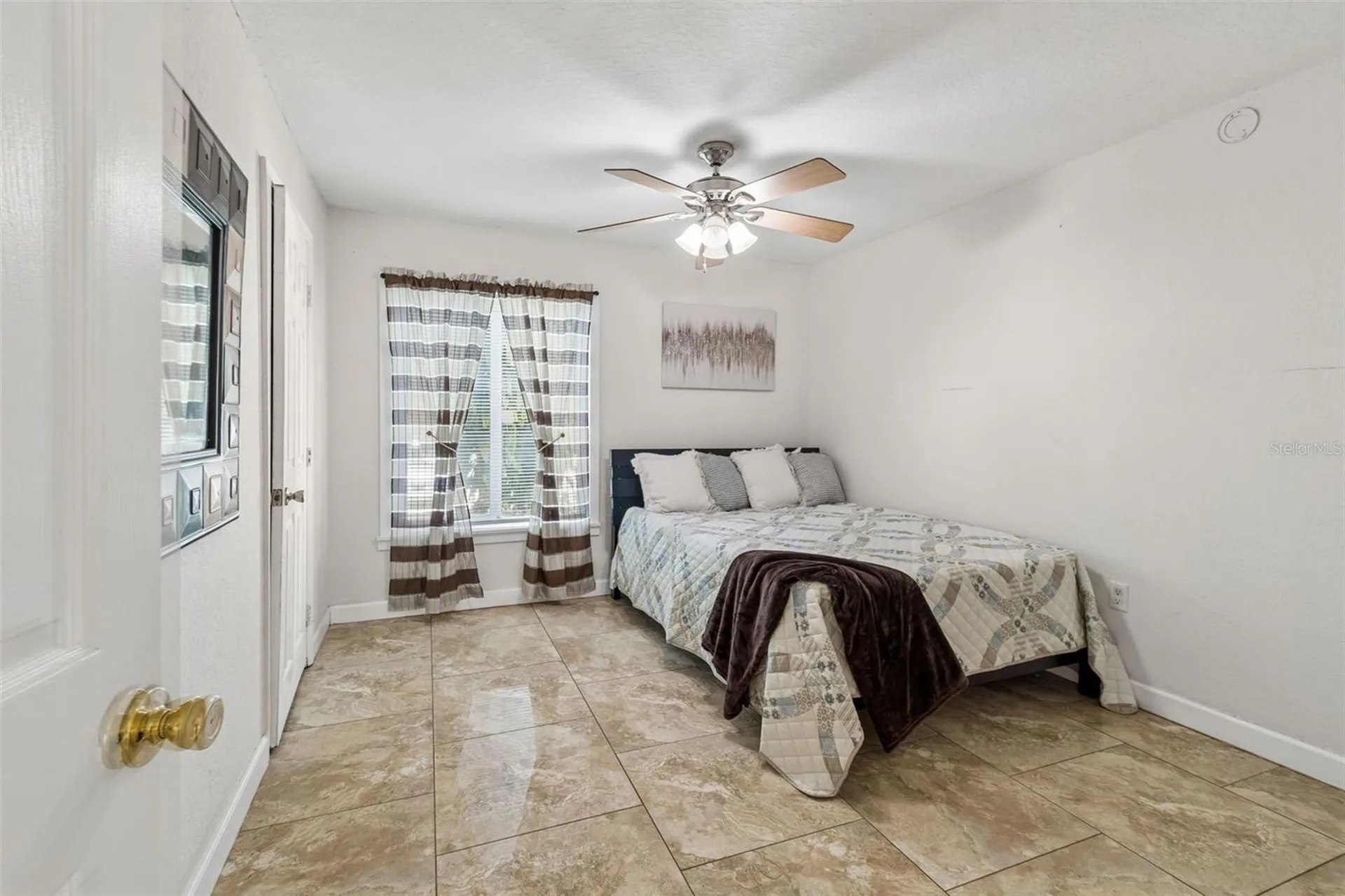 3841 S Lake Drive Tampa FL 33614
