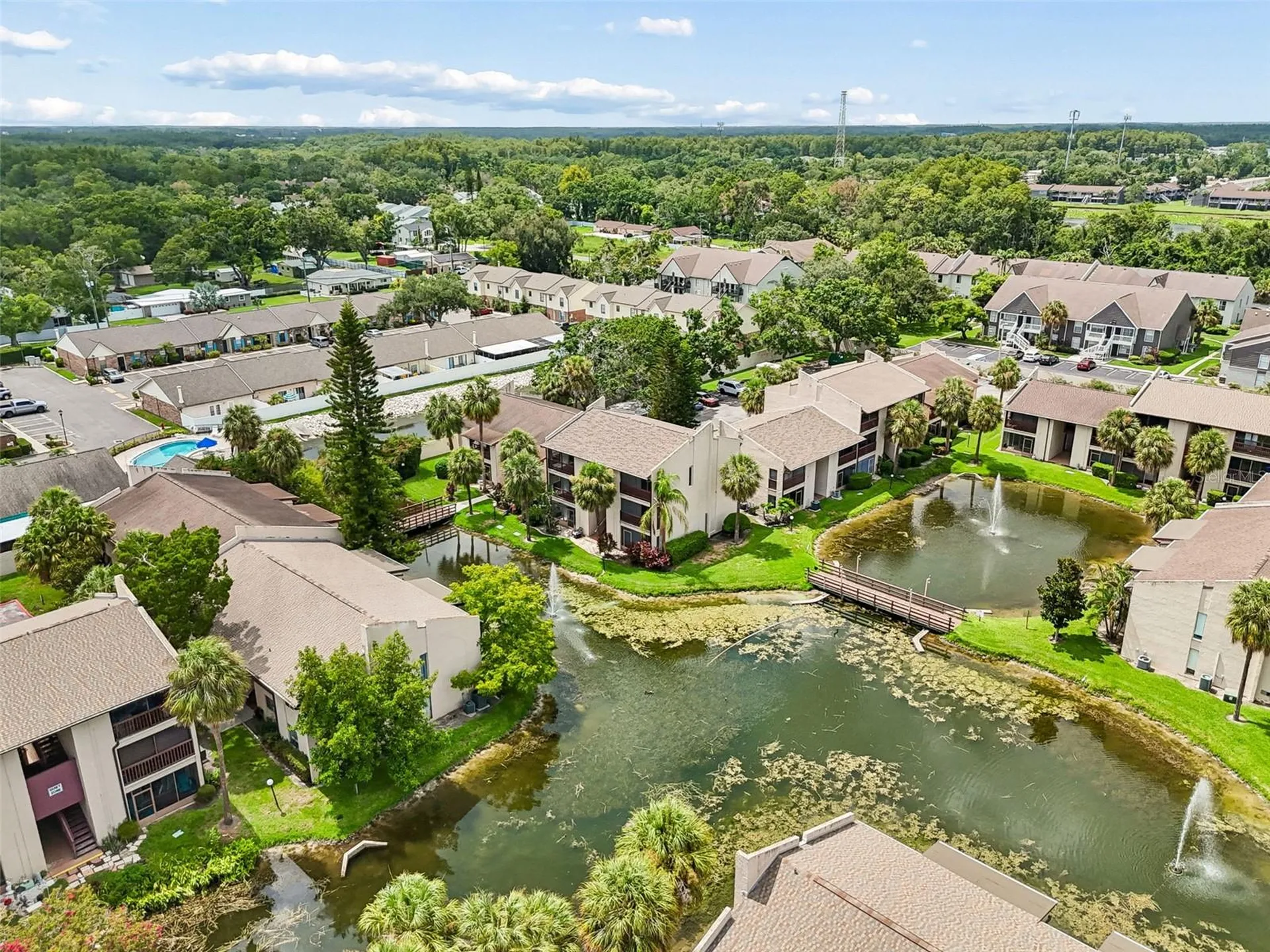 3841 S Lake Drive Tampa FL 33614