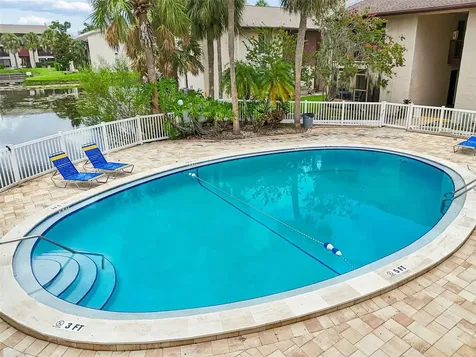 3841 S Lake Drive Tampa FL 33614