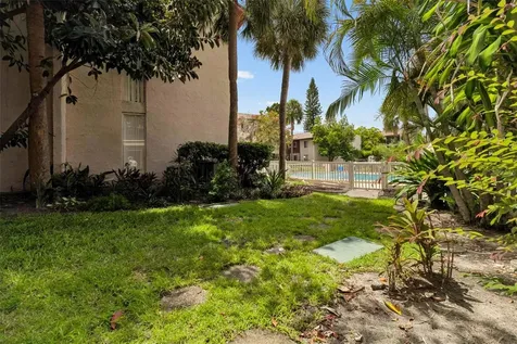 3841 S Lake Drive Tampa FL 33614