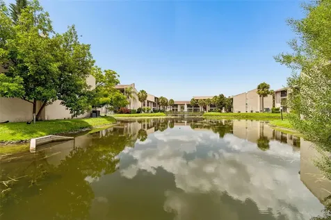 3841 S Lake Drive Tampa FL 33614