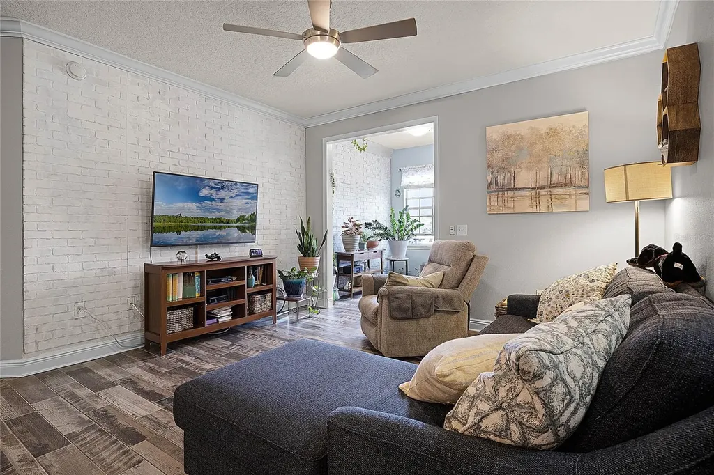 430 Southern Pecan Circle Winter Garden FL 34787