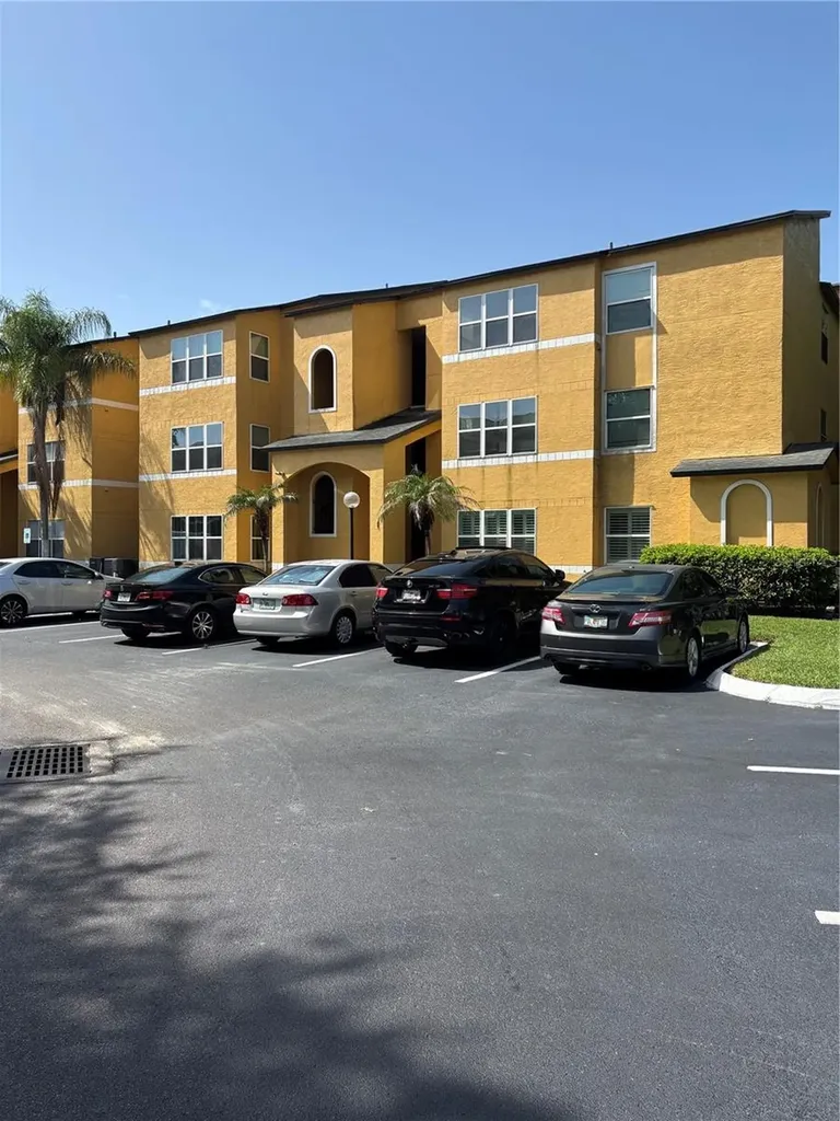 4642 Commander Drive Orlando FL 32822