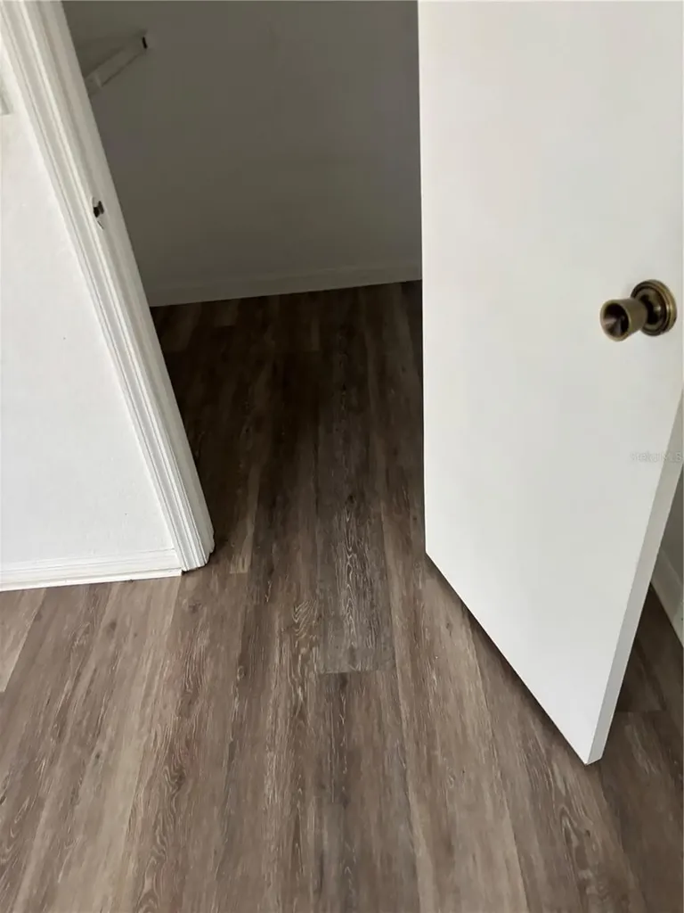 4642 Commander Drive Orlando FL 32822