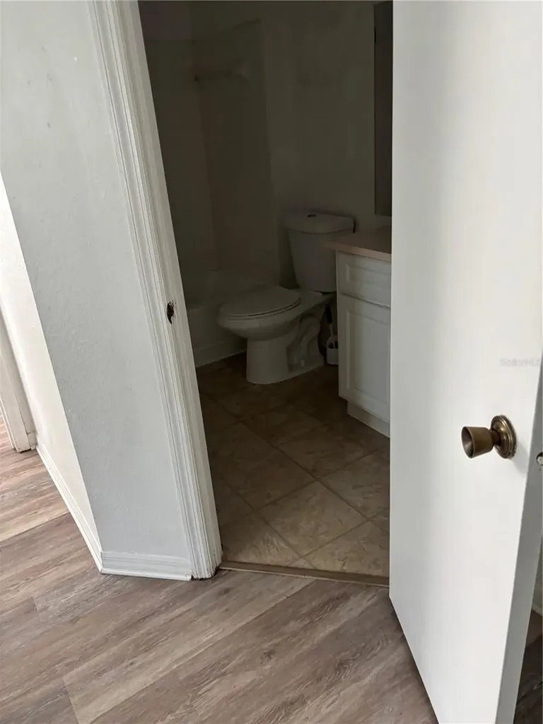 4642 Commander Drive Orlando FL 32822