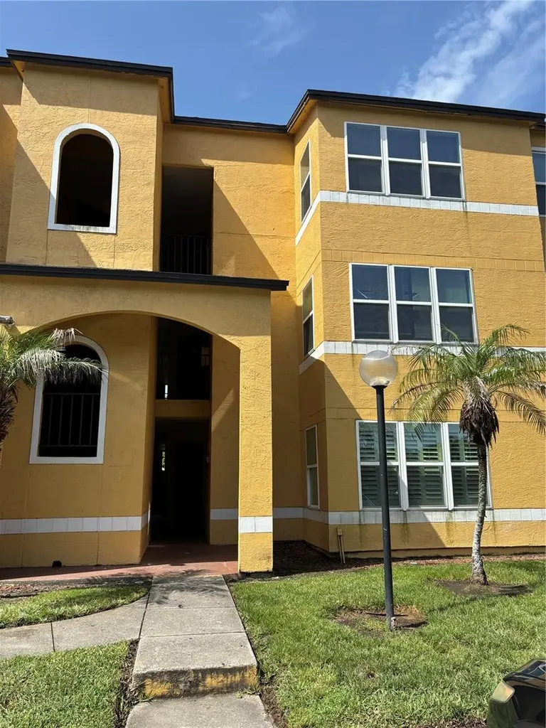 4642 Commander Drive Orlando FL 32822