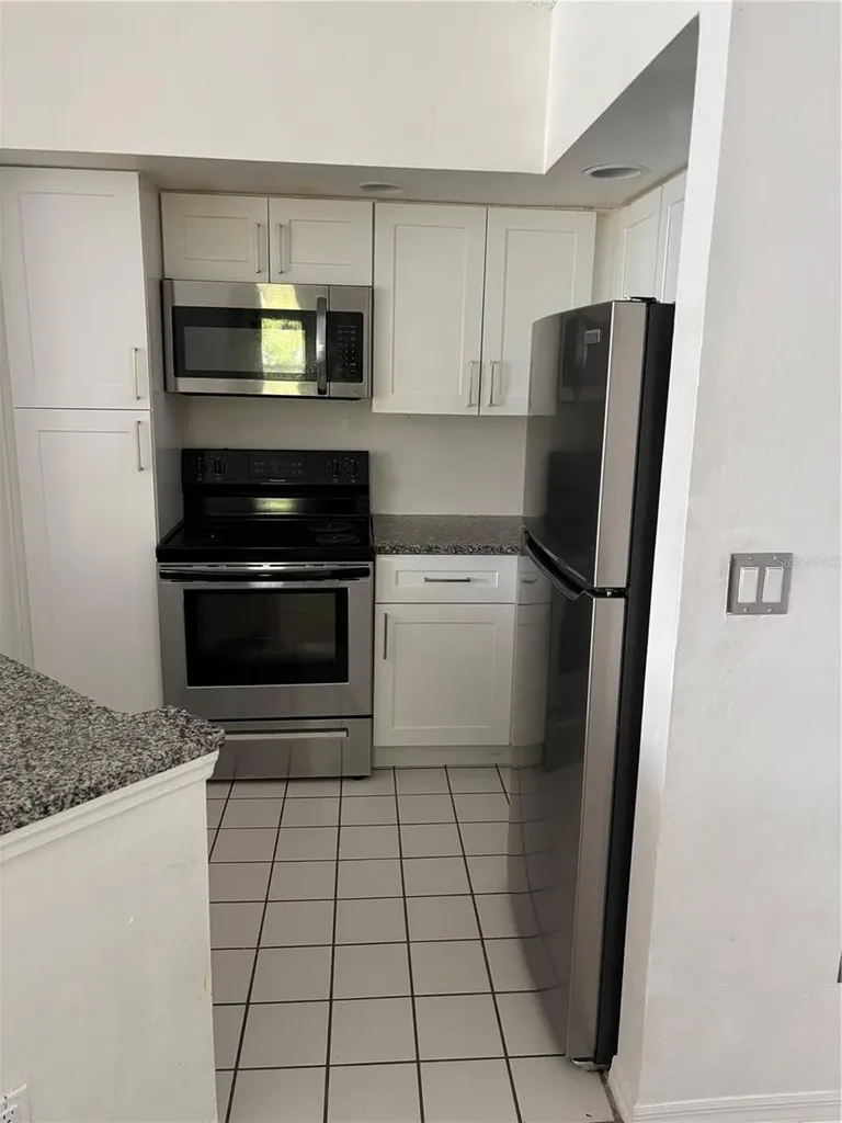 4642 Commander Drive Orlando FL 32822