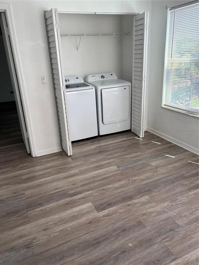 4642 Commander Drive Orlando FL 32822