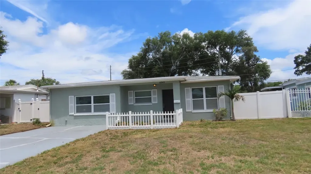 6543 34th Terrace N St Petersburg FL 33710