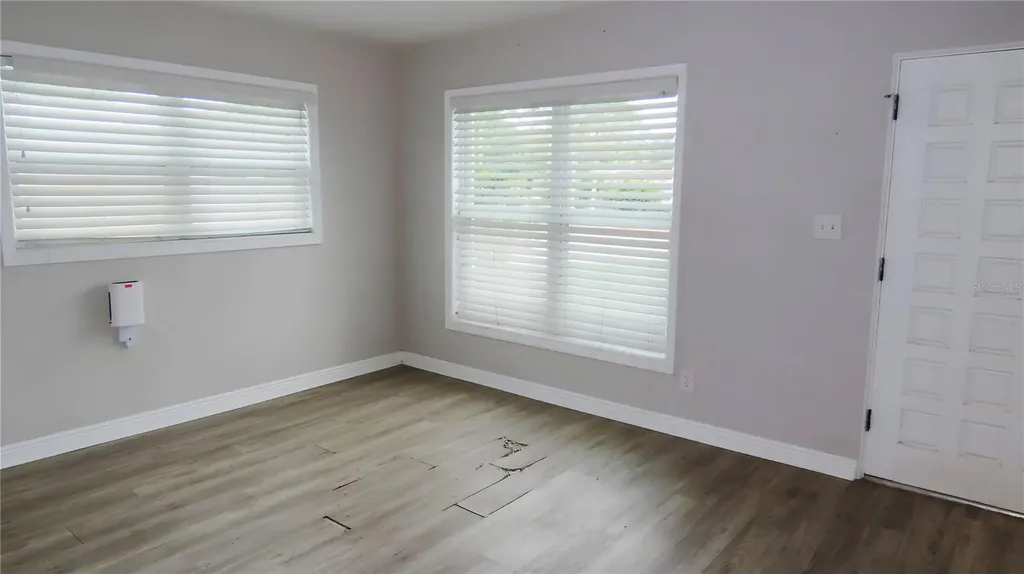 6543 34th Terrace N St Petersburg FL 33710