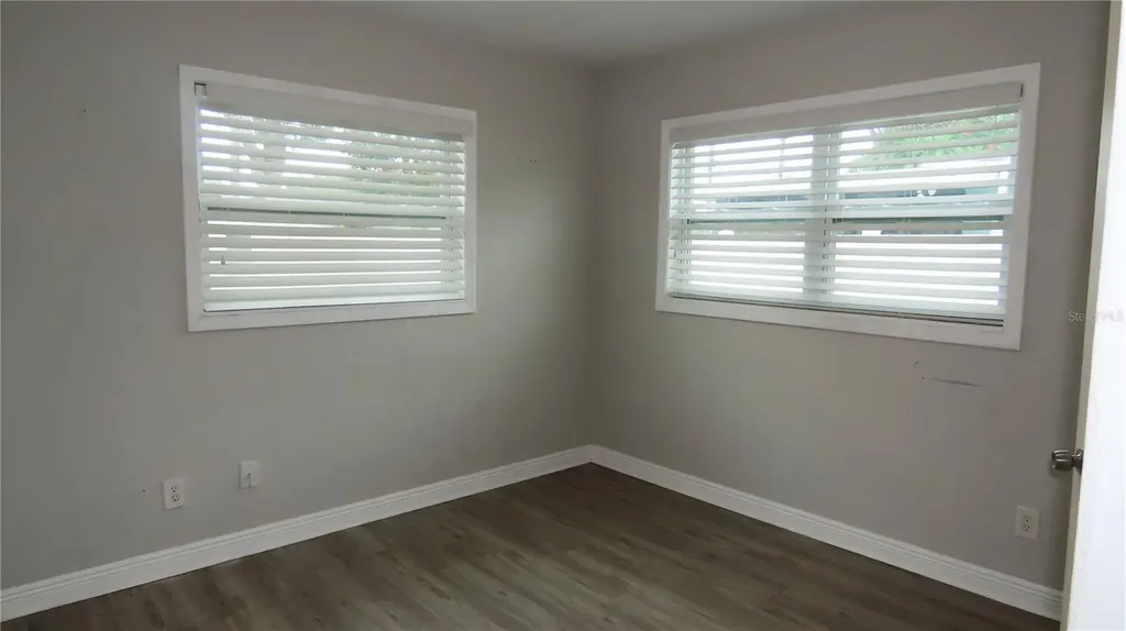 6543 34th Terrace N St Petersburg FL 33710