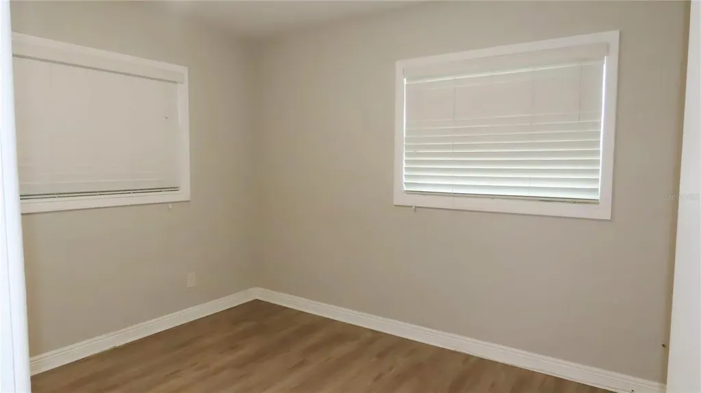 6543 34th Terrace N St Petersburg FL 33710