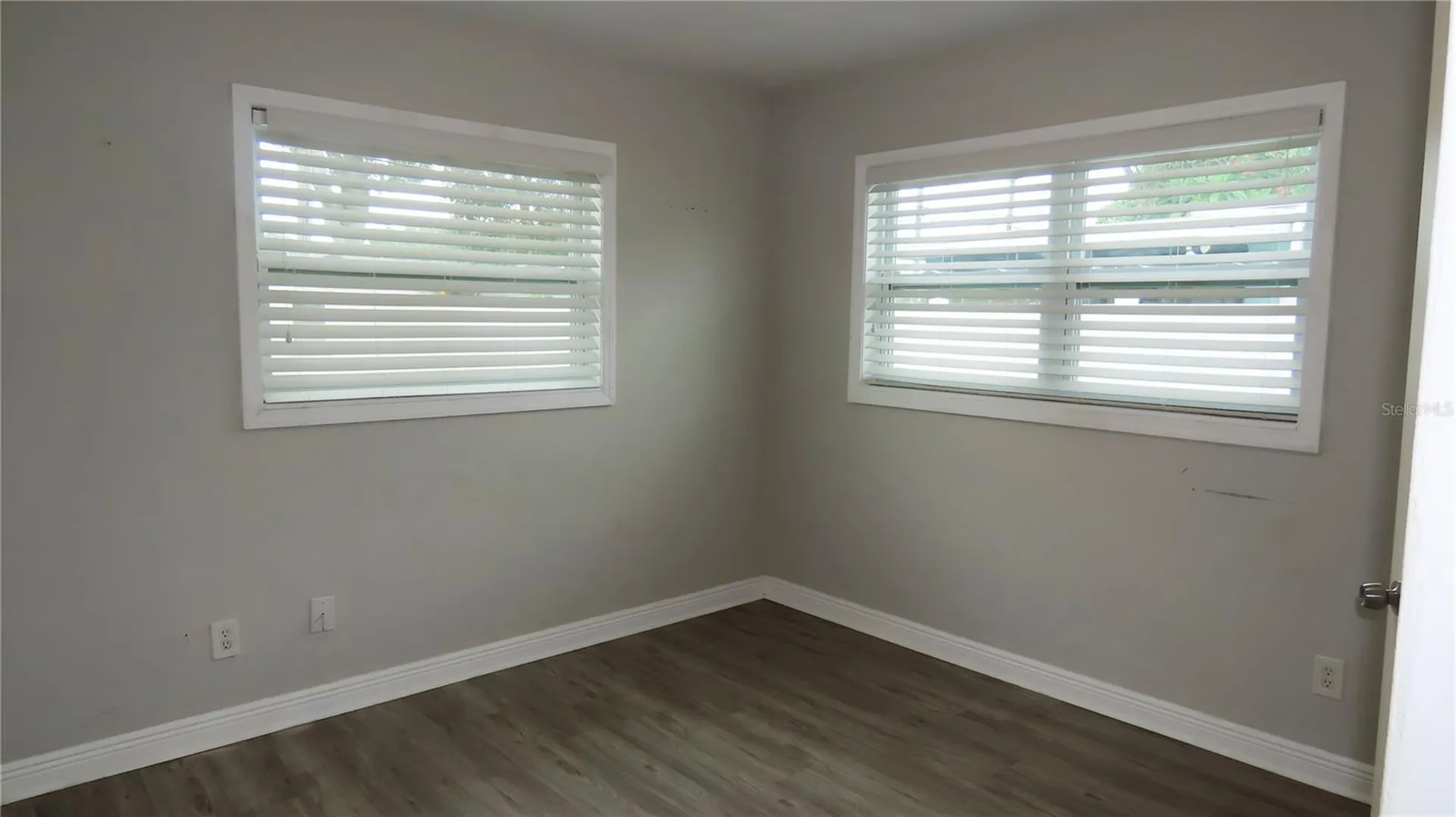 6543 34th Terrace N St Petersburg FL 33710