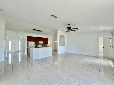 3264 Deltona Boulevard Spring Hill FL 34606
