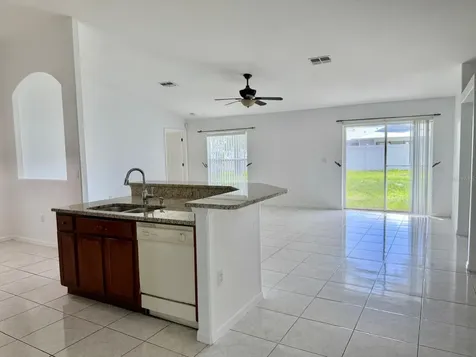3264 Deltona Boulevard Spring Hill FL 34606