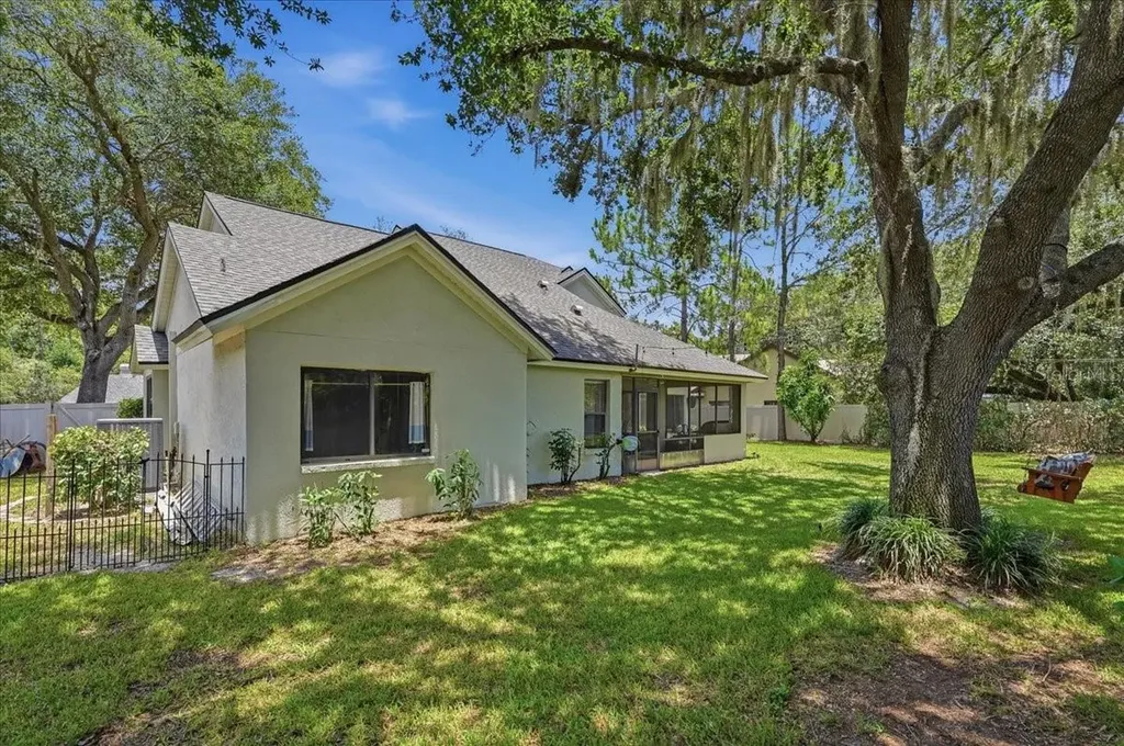 16043 Penwood Drive Tampa FL 33647