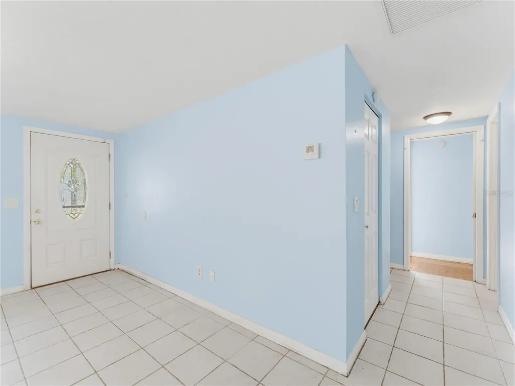 1116 E Oakwood Street Tarpon Springs FL 34689
