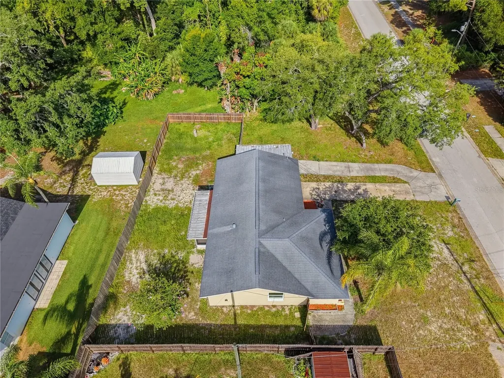 1116 E Oakwood Street Tarpon Springs FL 34689