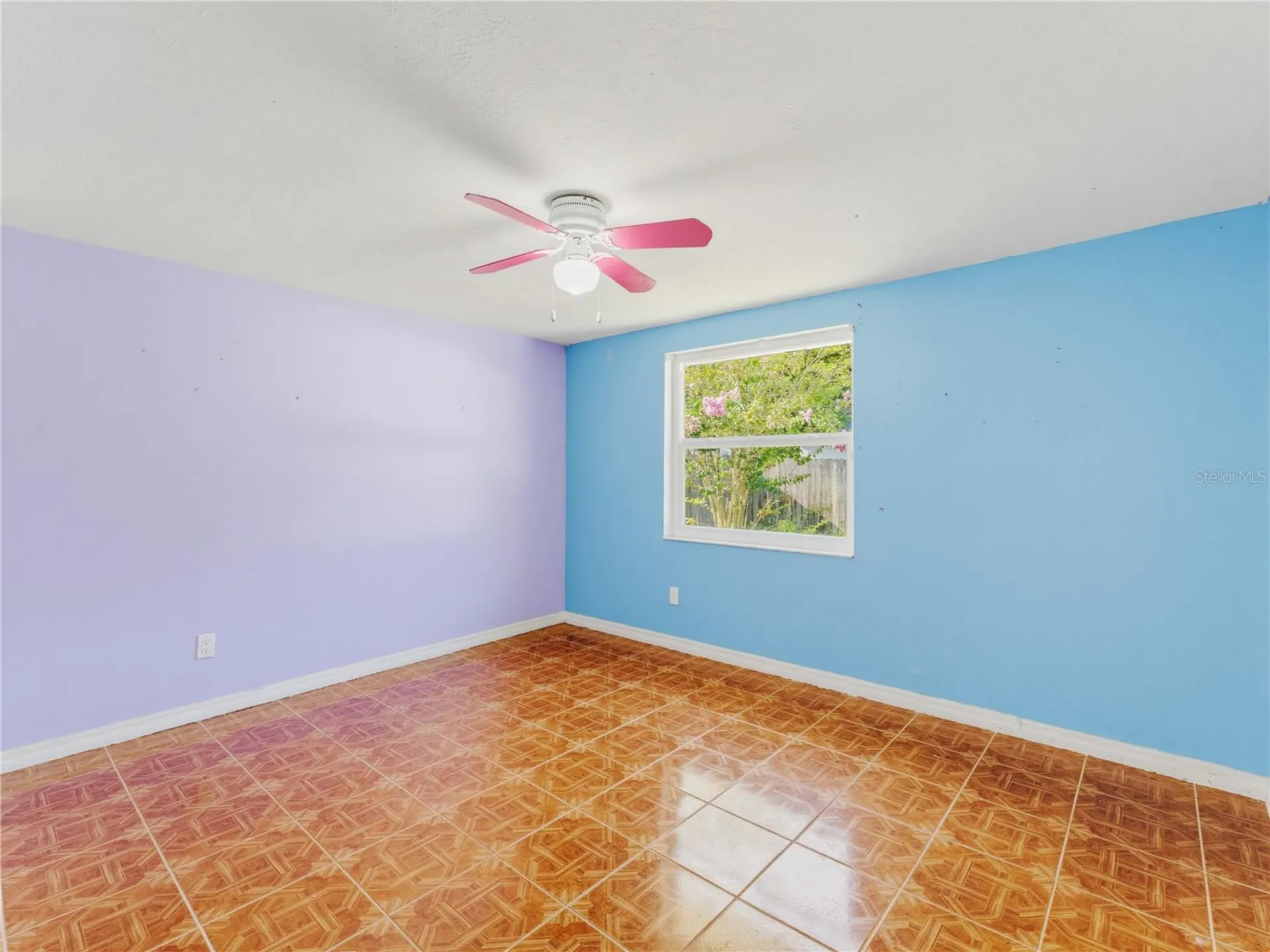 1116 E Oakwood Street Tarpon Springs FL 34689