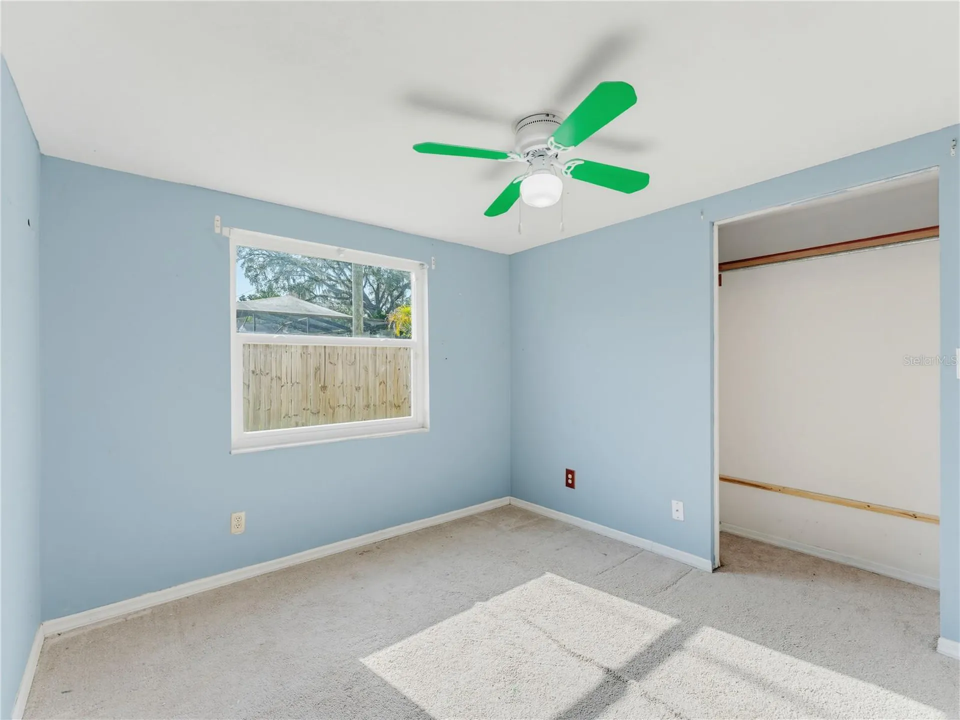 1116 E Oakwood Street Tarpon Springs FL 34689