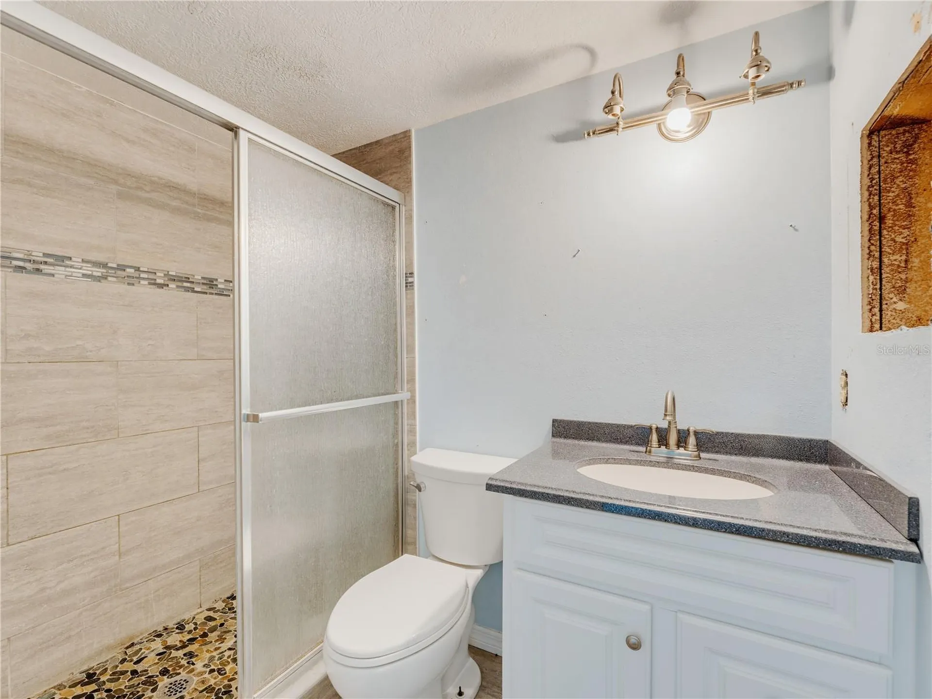 1116 E Oakwood Street Tarpon Springs FL 34689