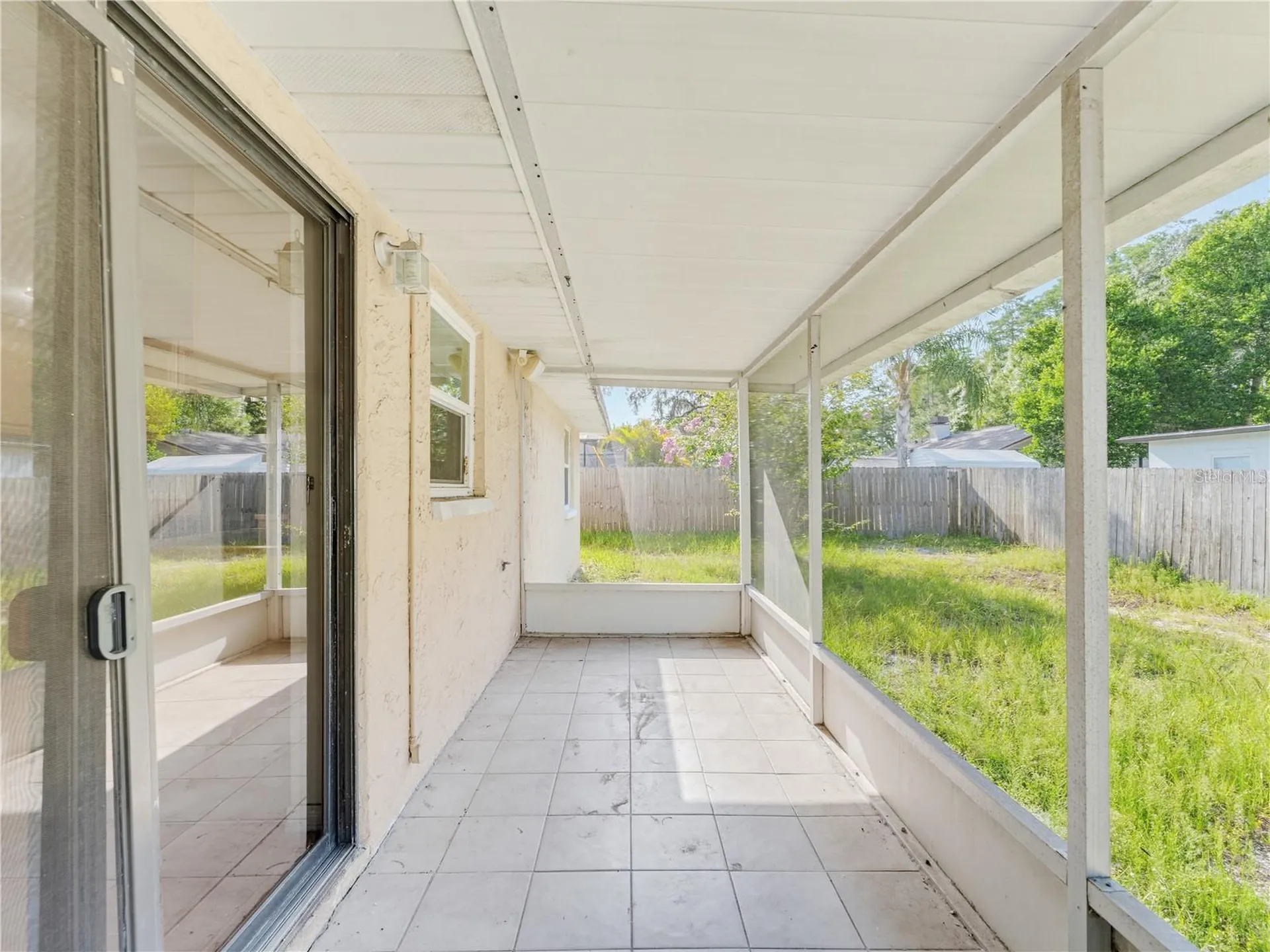 1116 E Oakwood Street Tarpon Springs FL 34689
