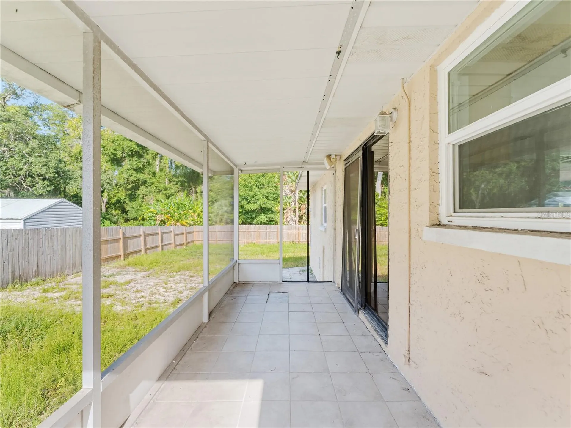 1116 E Oakwood Street Tarpon Springs FL 34689