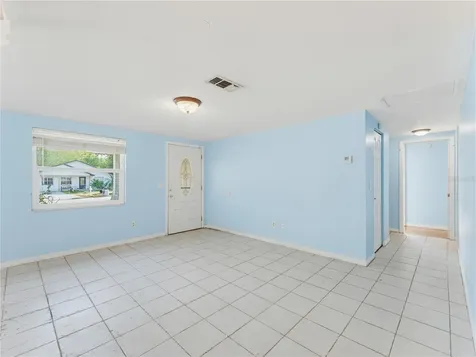 1116 E Oakwood Street Tarpon Springs FL 34689