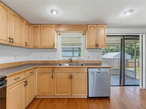 1116 E Oakwood Street Tarpon Springs FL 34689