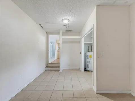 1116 E Oakwood Street Tarpon Springs FL 34689