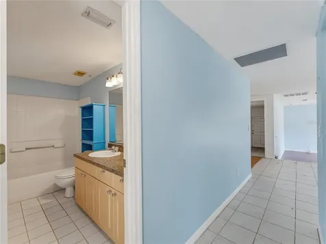 1116 E Oakwood Street Tarpon Springs FL 34689