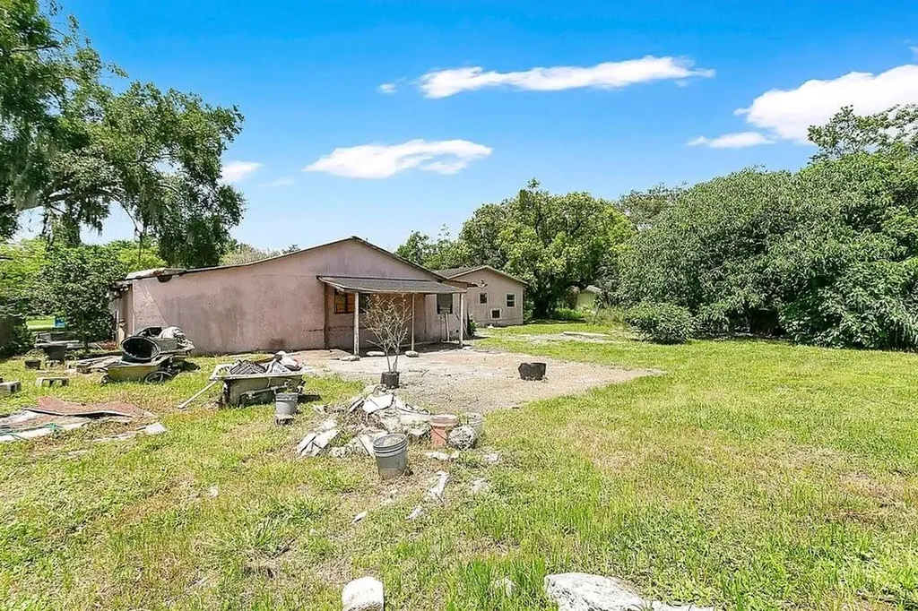 2110 James Drive Oviedo FL 32765