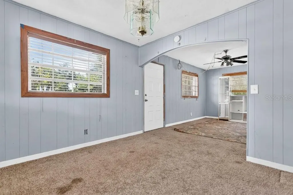2110 James Drive Oviedo FL 32765
