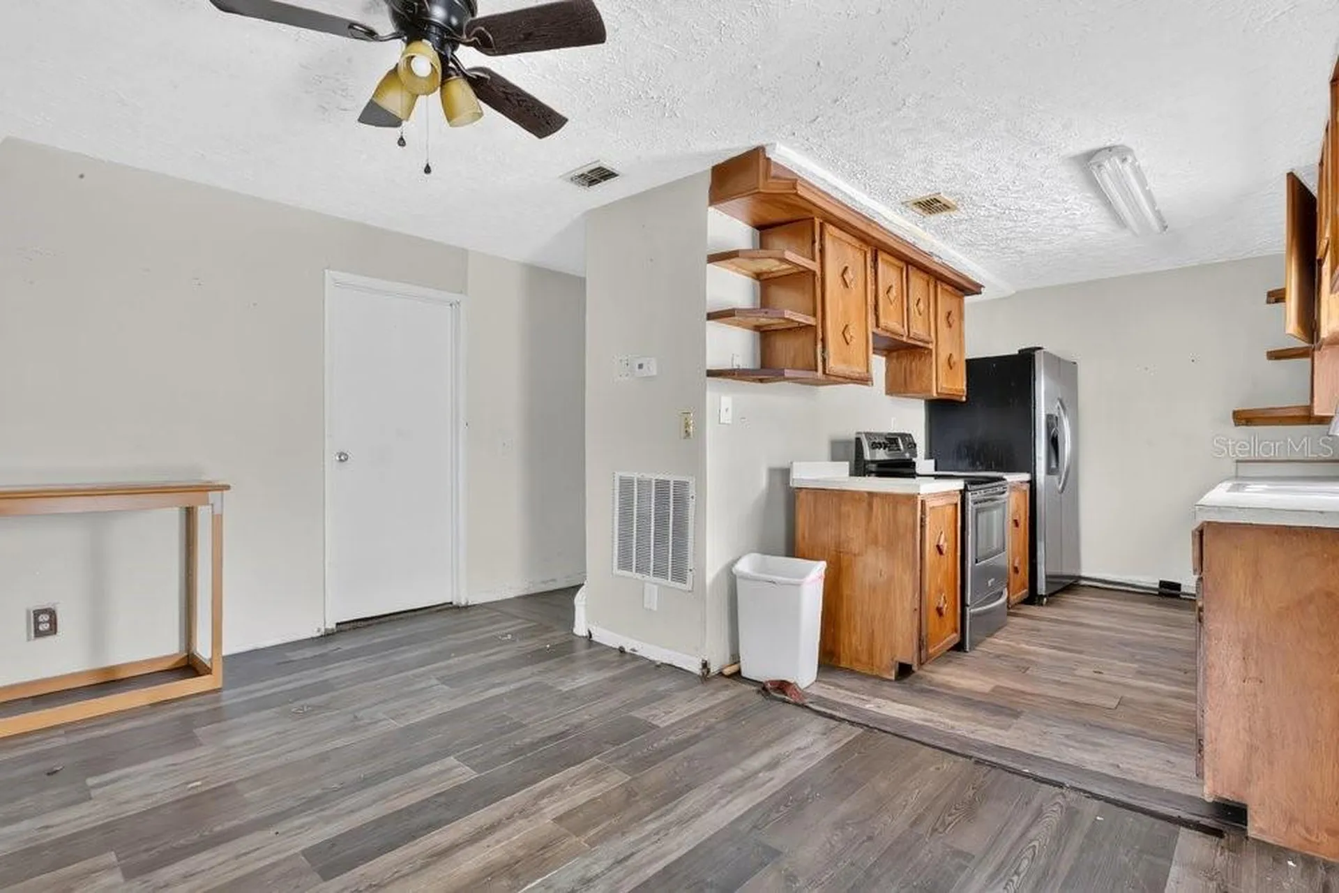 2110 James Drive Oviedo FL 32765