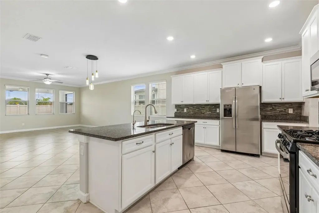 25057 Lambrusco Loop Lutz FL 33559