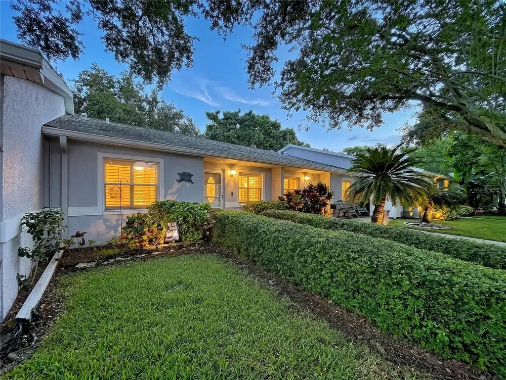 1172 Somerset Circle S Dunedin FL 34698