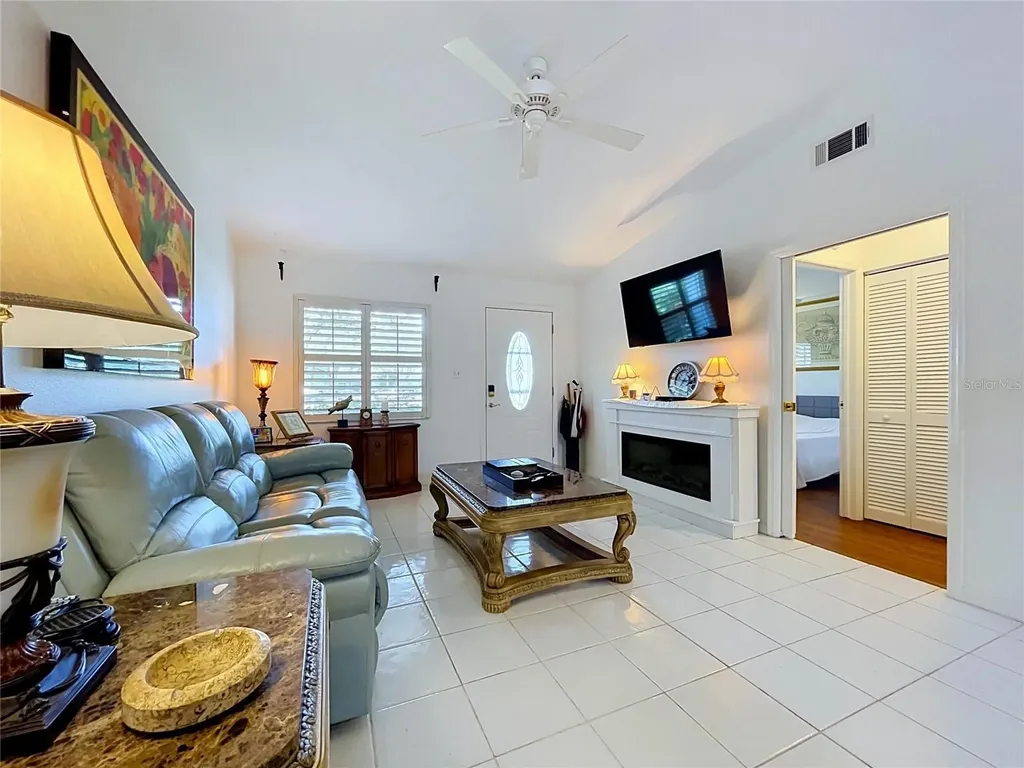 1172 Somerset Circle S Dunedin FL 34698