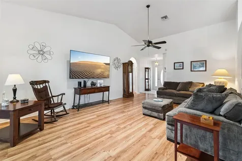 501 Eastlake Drive Haines City FL 33844