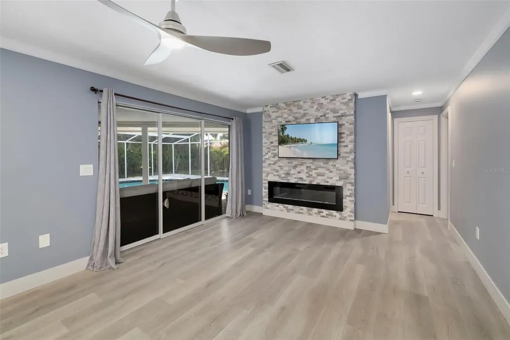 3304 Spring Mill Circle Sarasota FL 34239