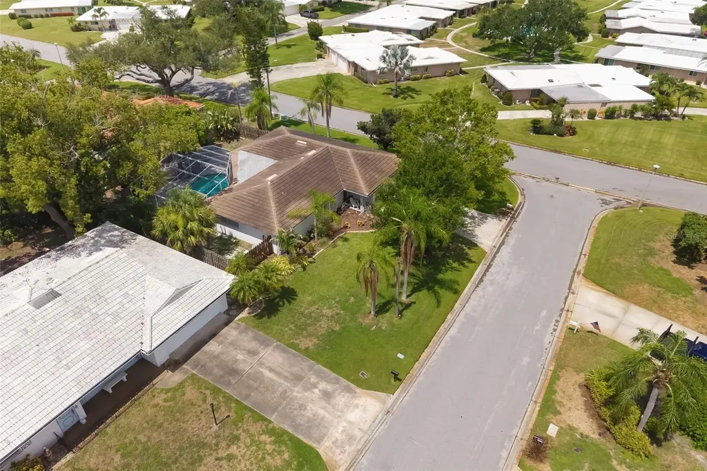 3304 Spring Mill Circle Sarasota FL 34239