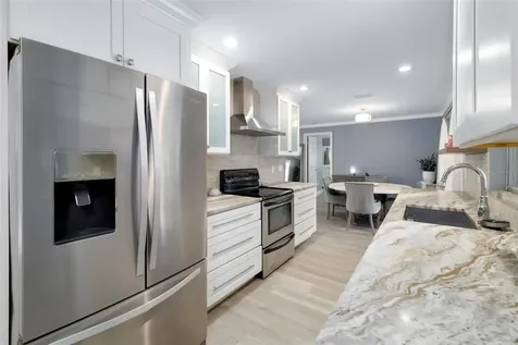 3304 Spring Mill Circle Sarasota FL 34239